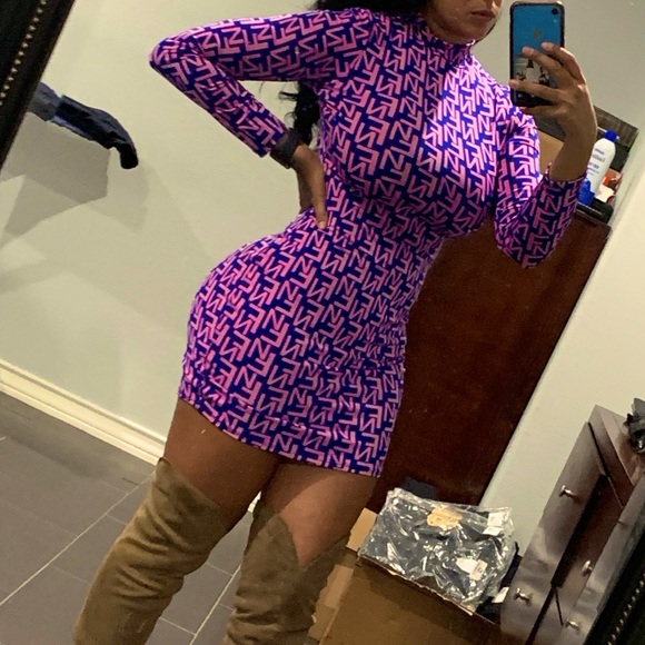 Fashion Nova Dresses & Skirts - Sexy long sleeve dress